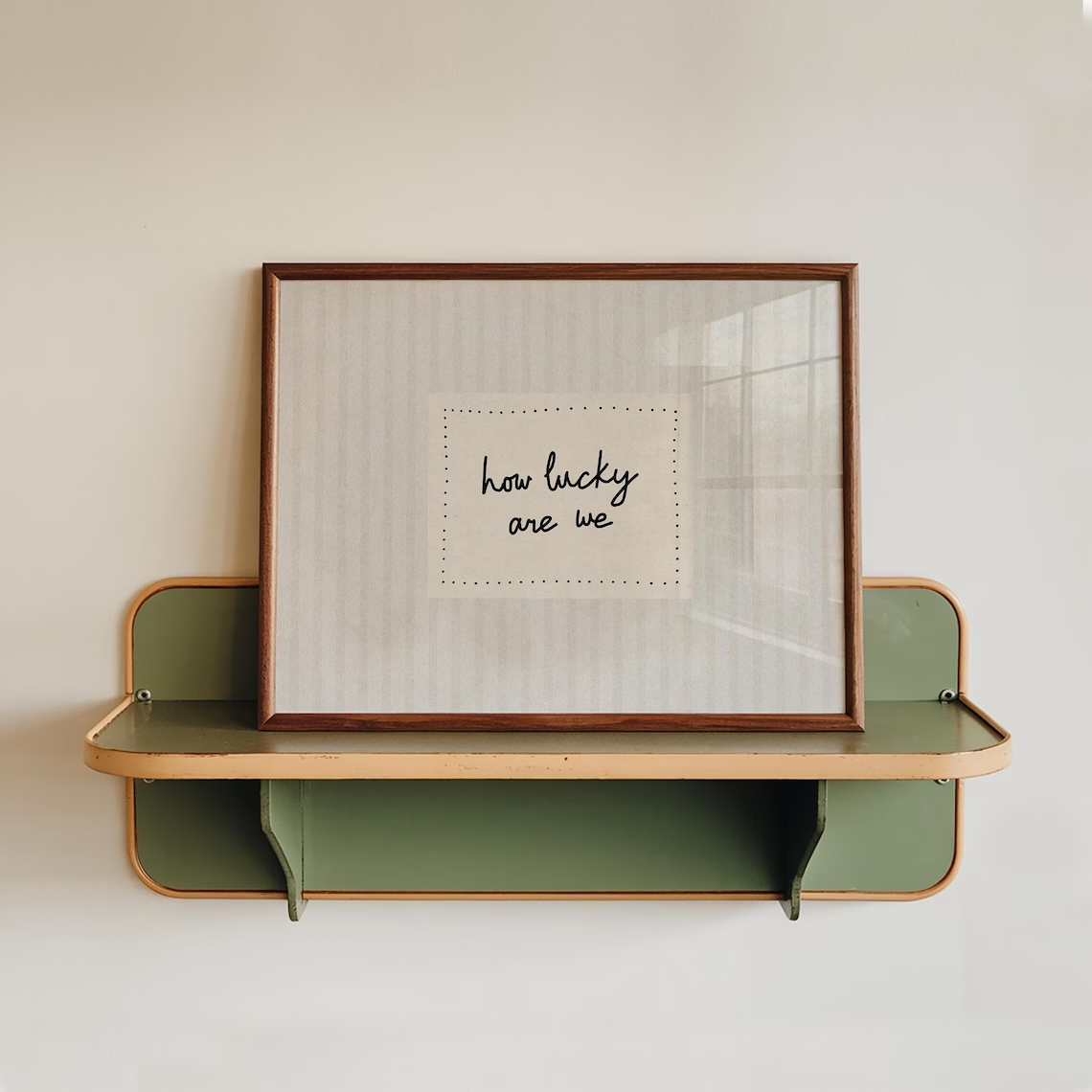 현대적이고 미니멀한 스타일의 '우리가 얼마나 행운인가' - Home Decor Nz 리뷰 및 가격